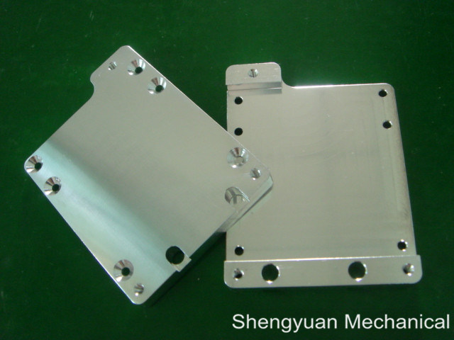 Alodine-klarer Aluminium CNC-Präzisionsbearbeitungs-Teil-Kühlkörper GWHI/GBEL in den Hüllen-Produkten