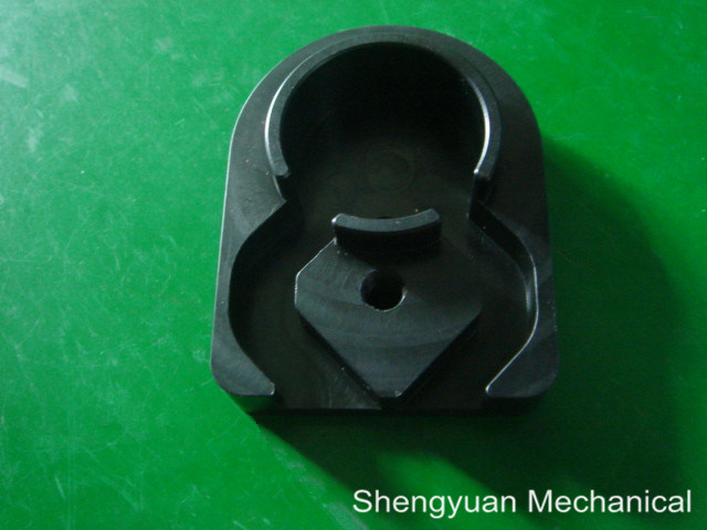 Schwarzes anodisieren Kabel-Durchlauf CNC-Präzisionsbearbeitungs-AL6061 durch mit 0,005 - 0.01mm