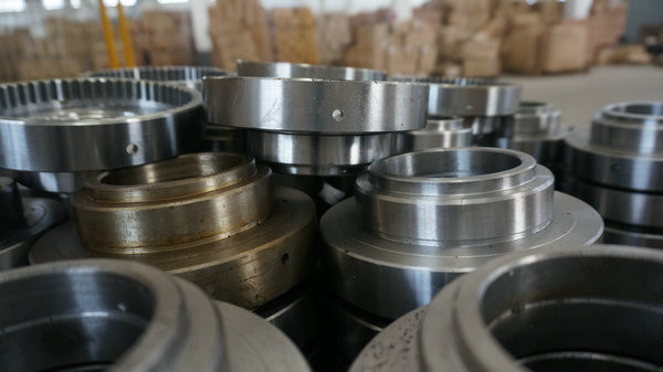 Bearbeitungsteile nichtstandardisierter COLUMBIUM-LÄRM 35CrNiMo Frontring CNC für Offshoremaschinerie