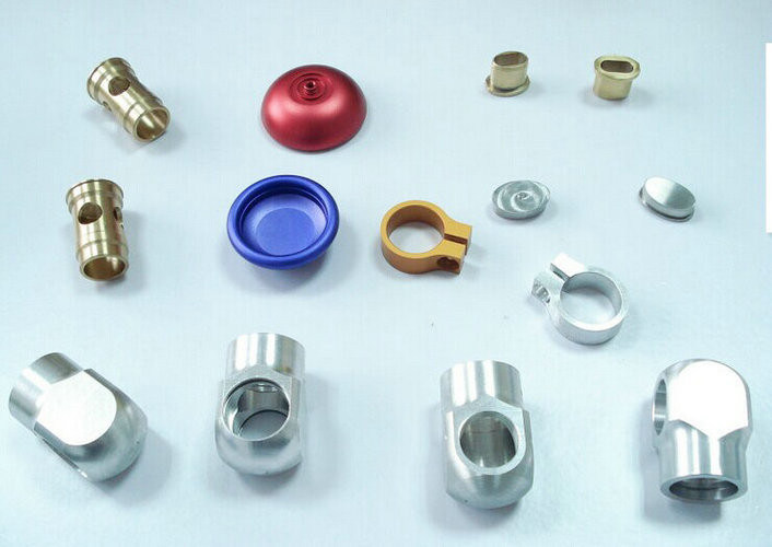 Kundengebundene Bearbeitungsteile CNC/Aluminiumpräzision bearbeiteten Mühlenprodukte für elektronisches maschinell